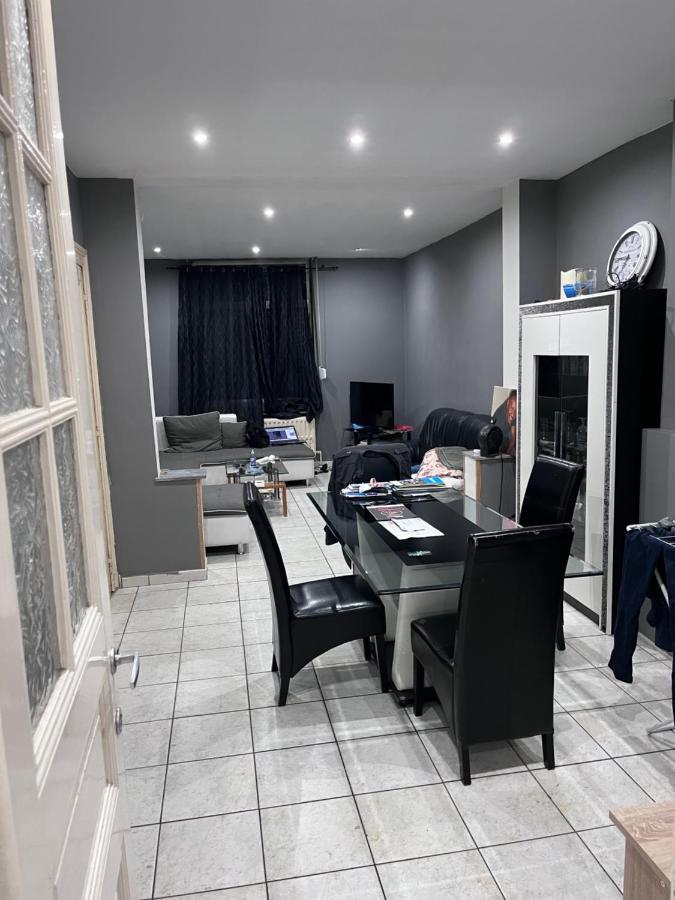 Grande Maison Avec Plusieurs Chambres A Louer 列日 外观 照片
